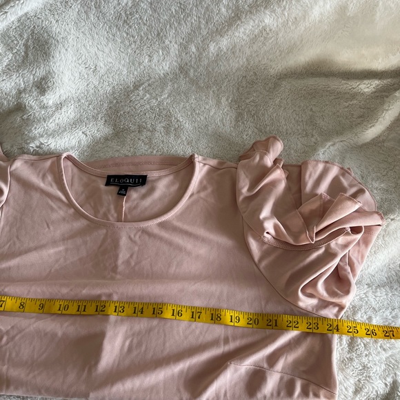⭐️ Bogo ⭐️ 🎈Eloquii peach Sz 18 cold shoulder top blouse - Picture 9 of 13
